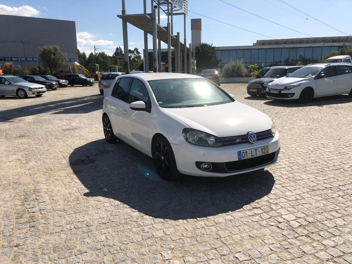 Volkswagen Golf 1.6 TDI · Ano 2011 — imagem 1