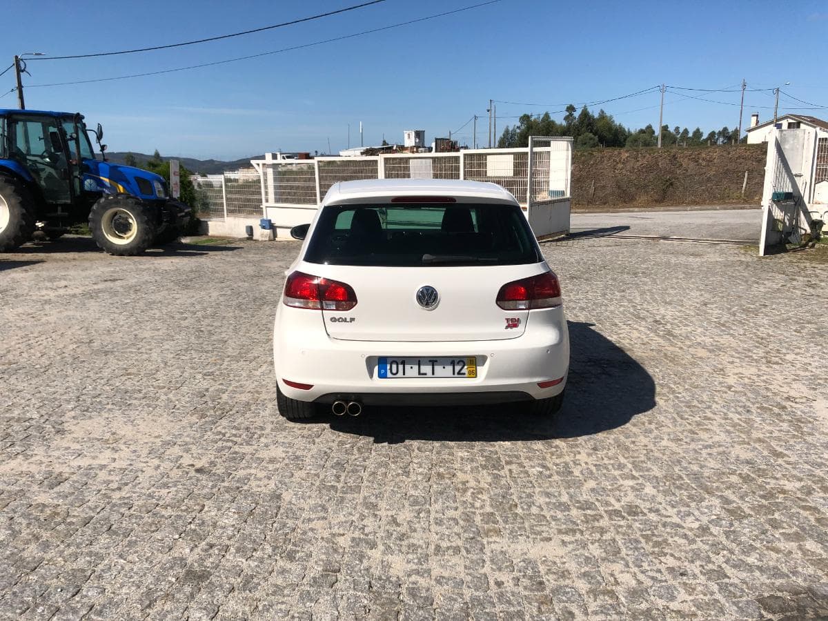 Volkswagen Golf 1.6 TDI · Ano 2011 — imagem 5
