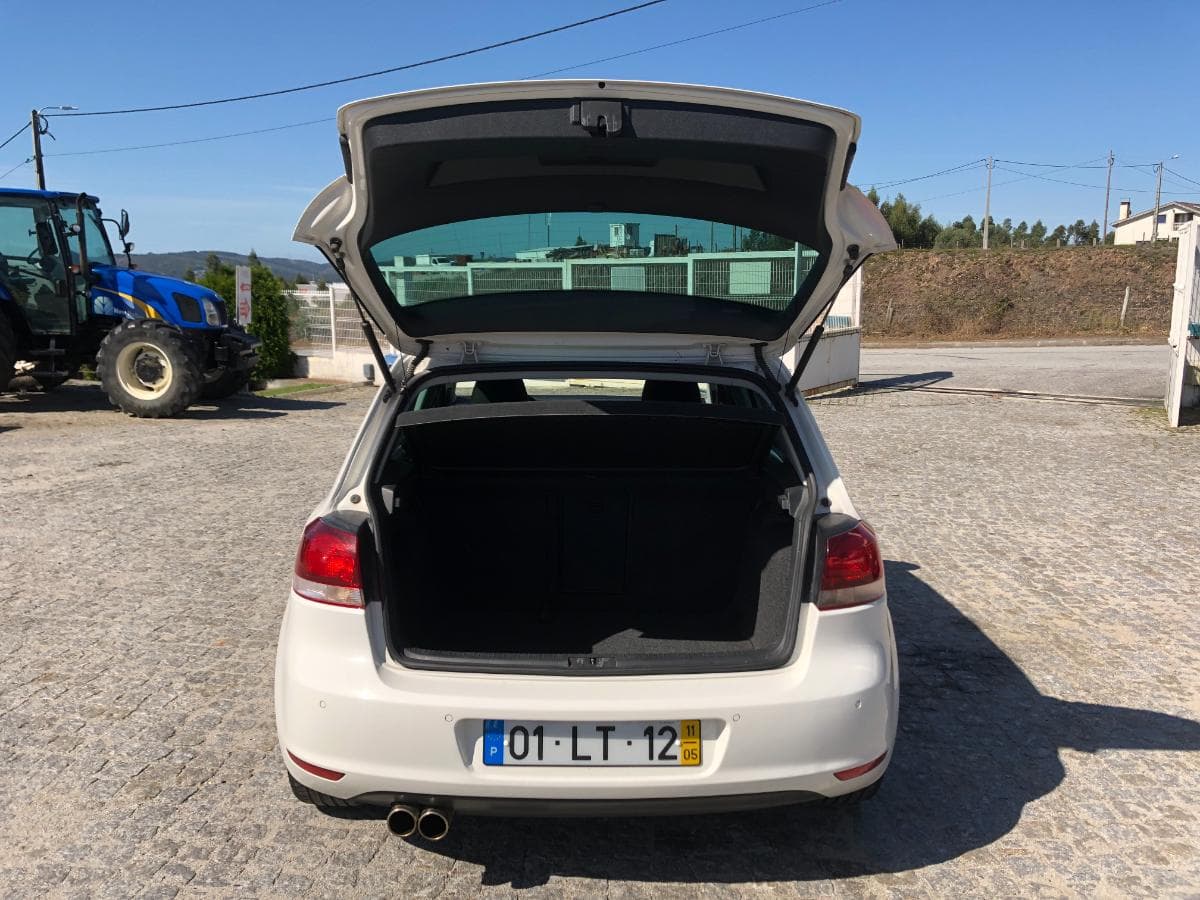 Volkswagen Golf 1.6 TDI · Ano 2011 — imagem 7