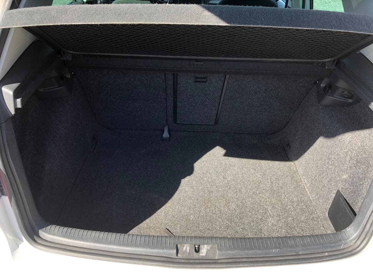 Volkswagen Golf 1.6 TDI · Ano 2011 — imagem 8