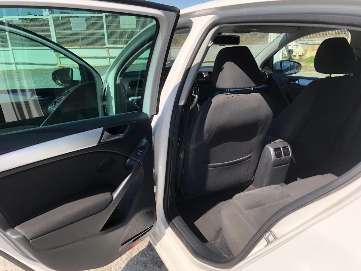Volkswagen Golf 1.6 TDI · Ano 2011 — imagem 14
