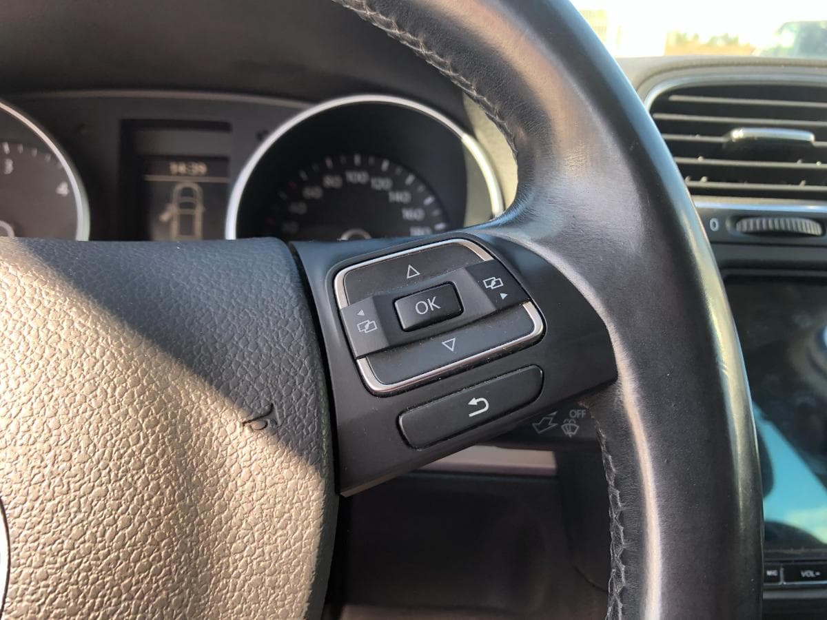 Volkswagen Golf 1.6 TDI · Ano 2011 — imagem 23