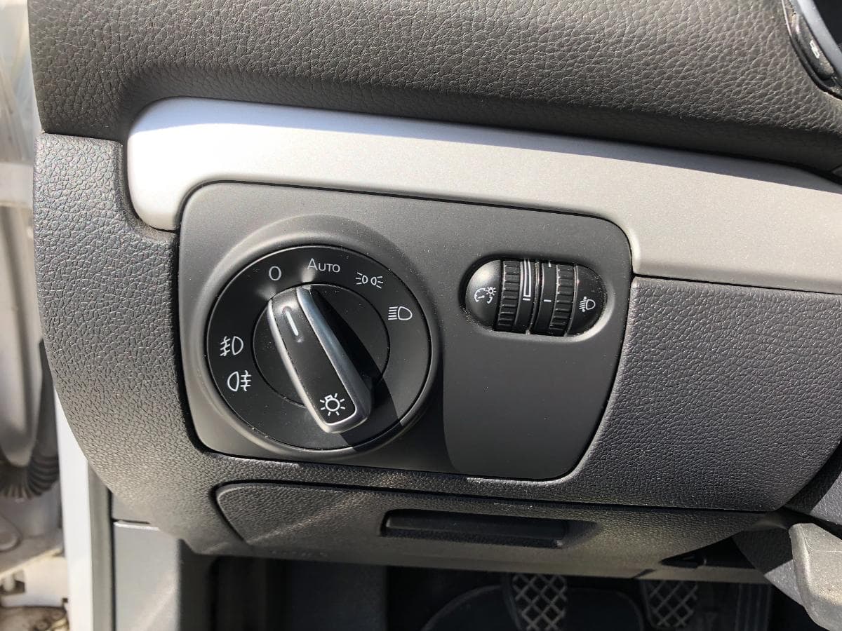 Volkswagen Golf 1.6 TDI · Ano 2011 — imagem 24