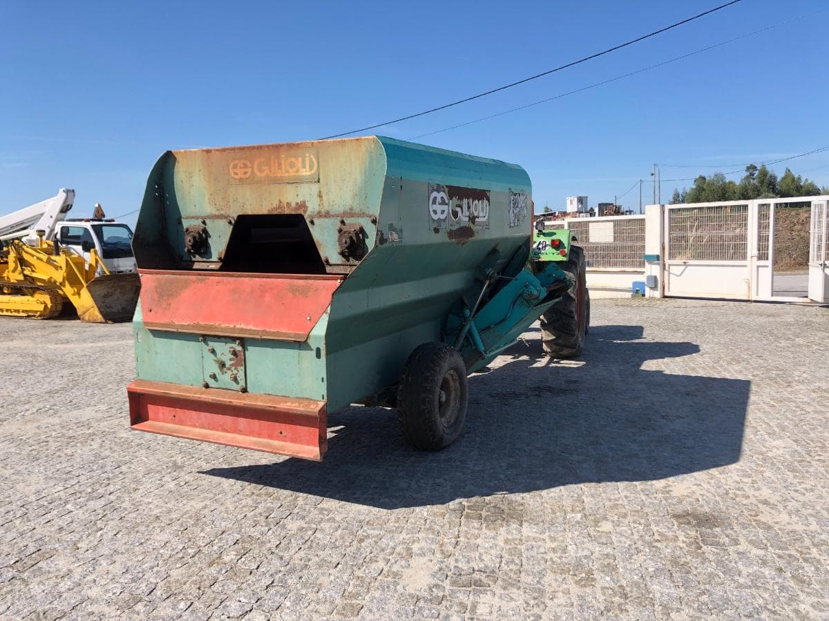 Trator Agrícola Deutz D-6086 · Misturadora Gilioli — imagen 4