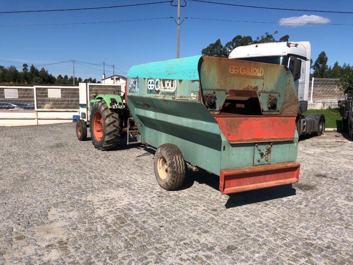 Trator Agrícola Deutz D-6086 · Misturadora Gilioli — imagen 6