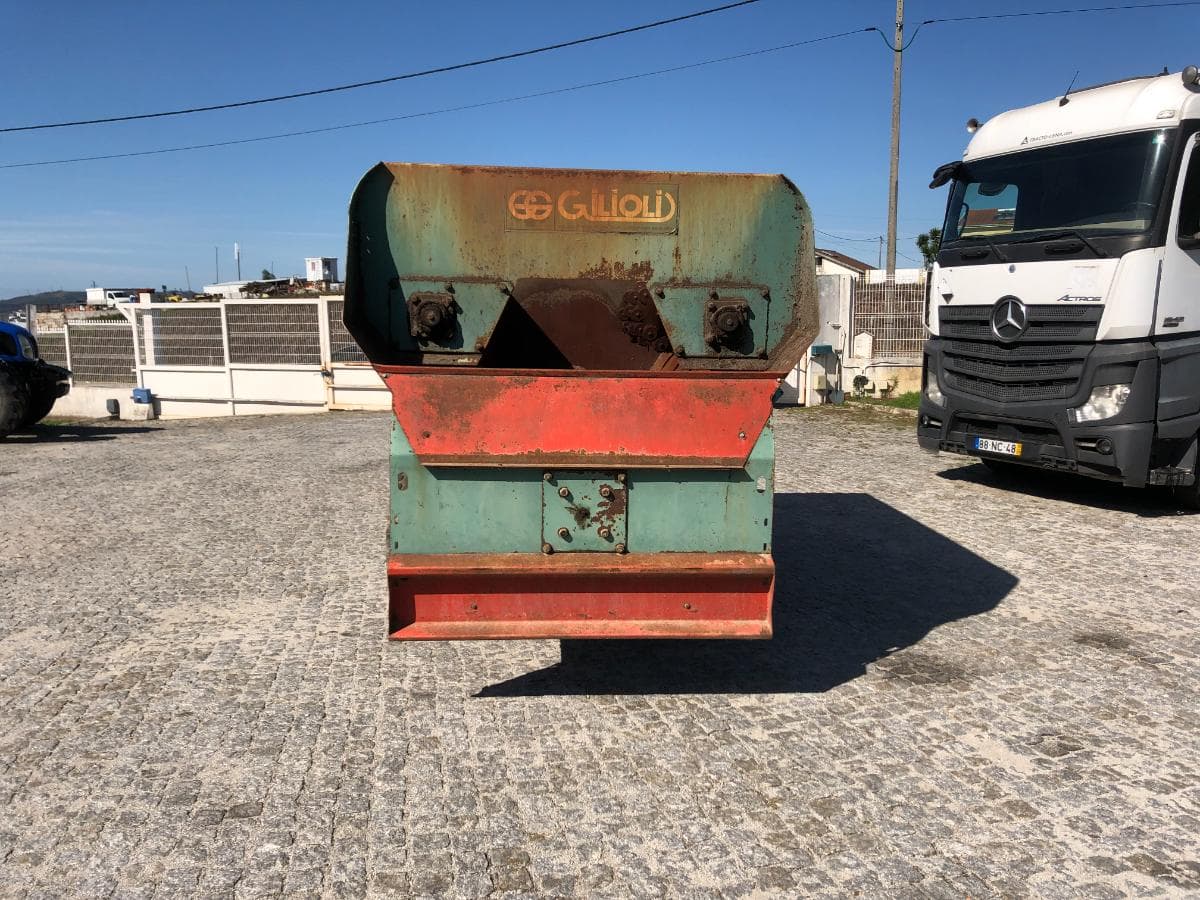 Trator Agrícola Deutz D-6086 · Misturadora Gilioli — imagen 5
