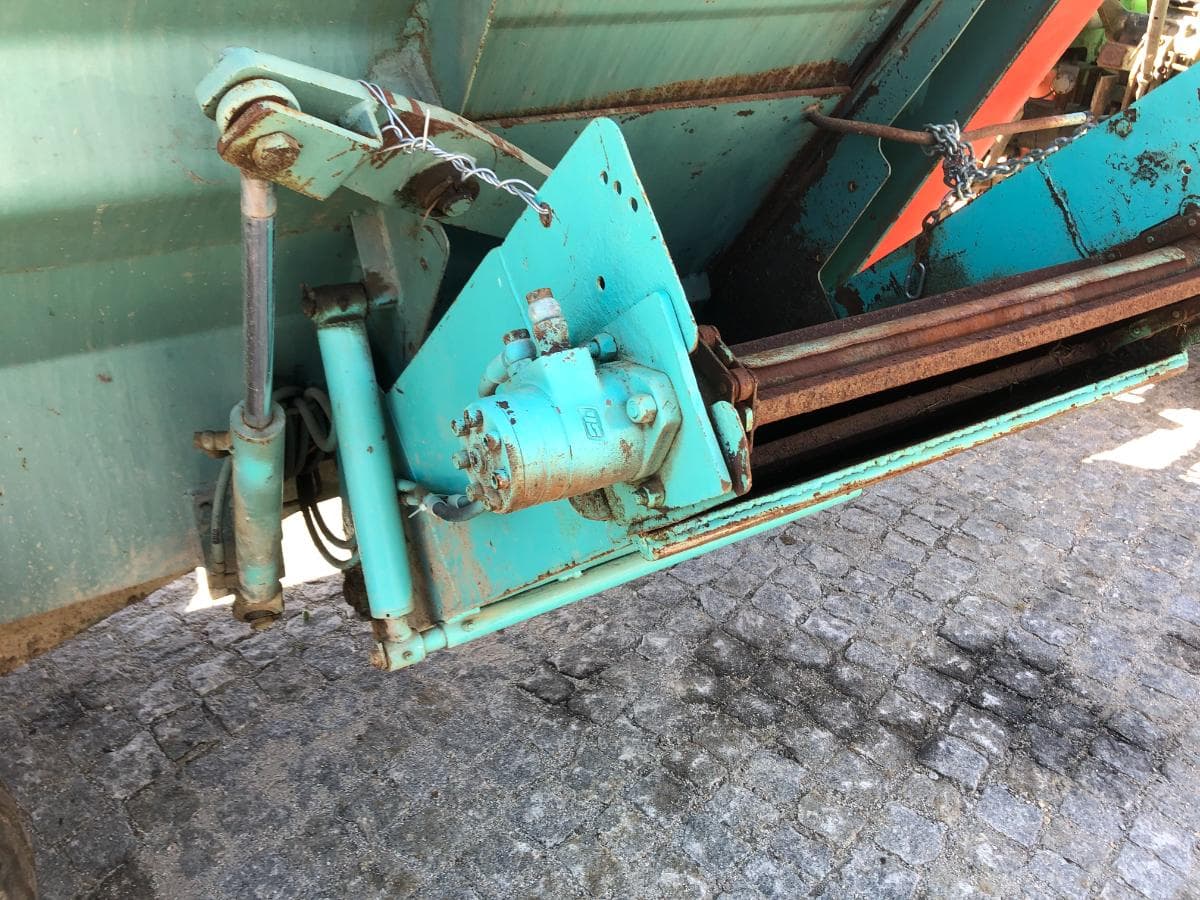 Trator Agrícola Deutz D-6086 · Misturadora Gilioli — imagen 15