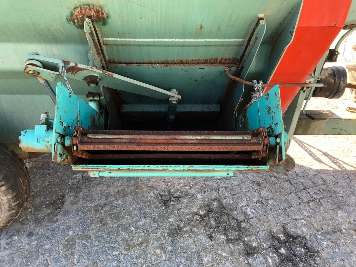 Trator Agrícola Deutz D-6086 · Misturadora Gilioli — imagen 13