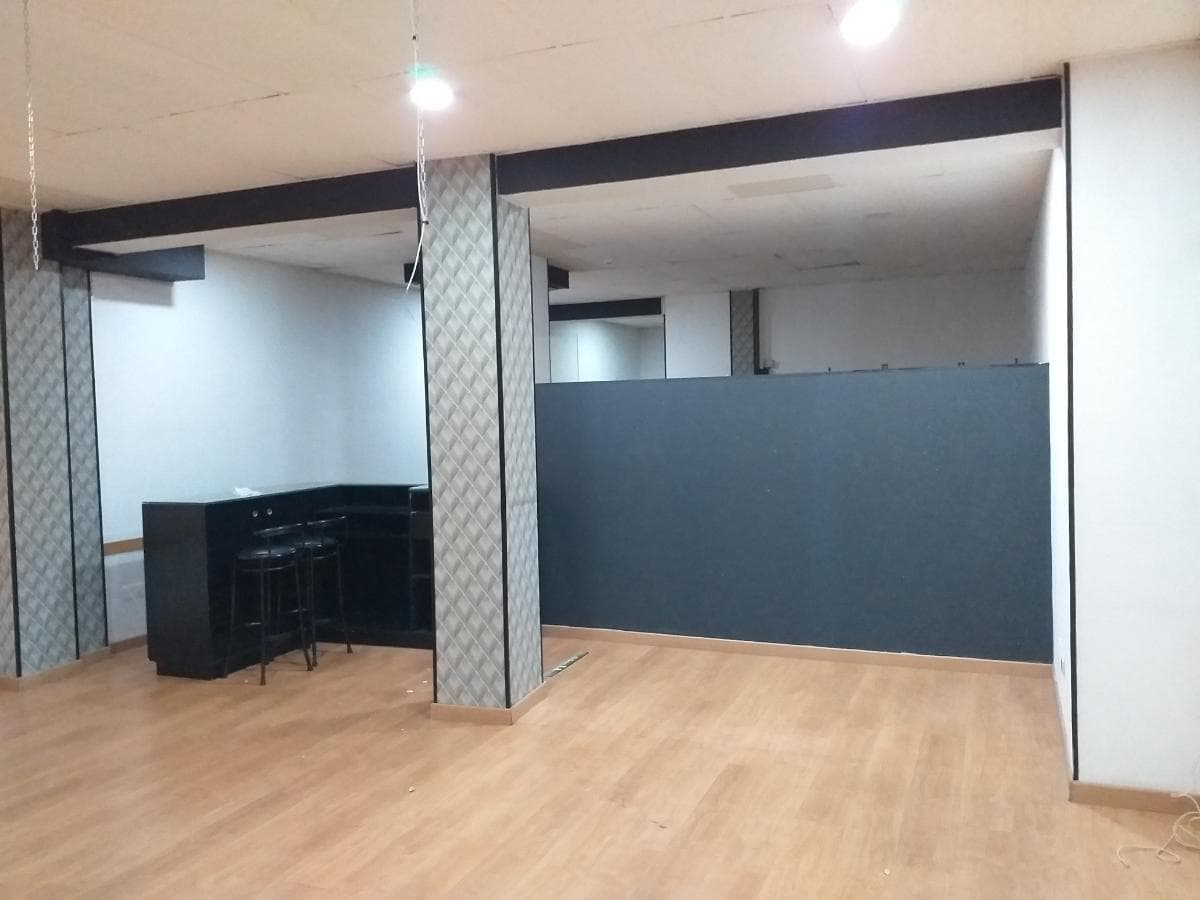 Proporção de 1/2 de Estabelecimento Comercial · Gondomar — imagen 11