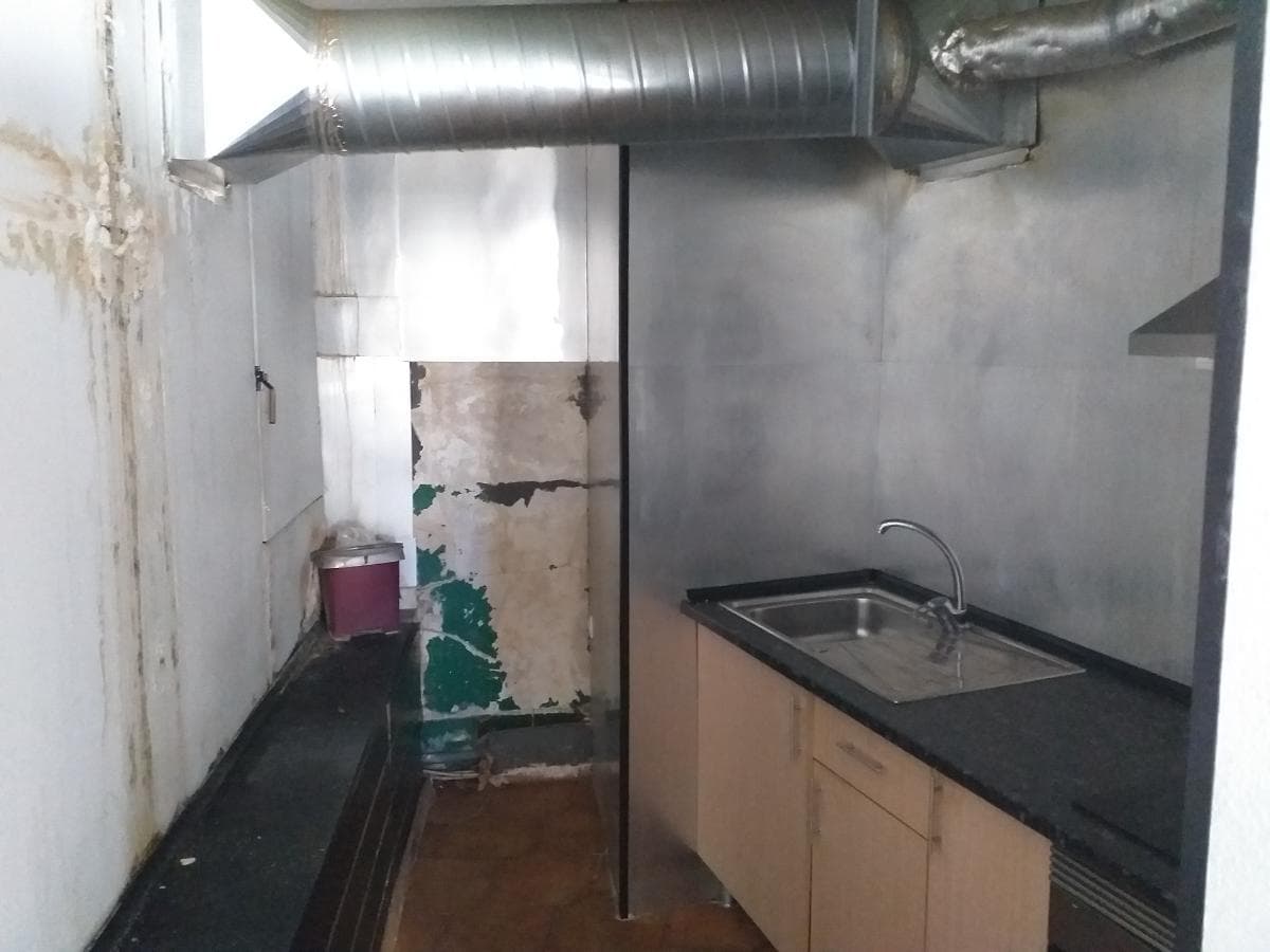 Proporção de 1/2 de Estabelecimento Comercial · Gondomar — imagen 12