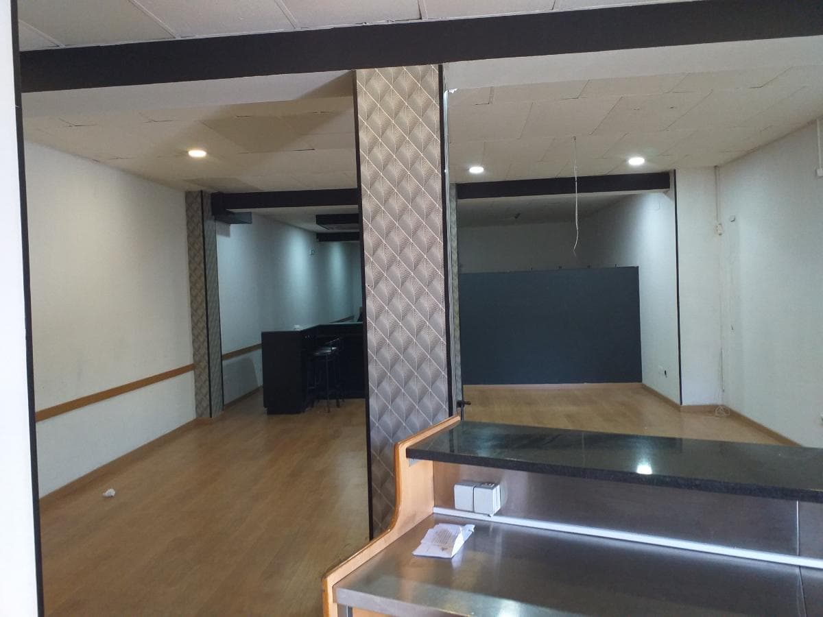 Proporção de 1/2 de Estabelecimento Comercial · Gondomar — imagen 7