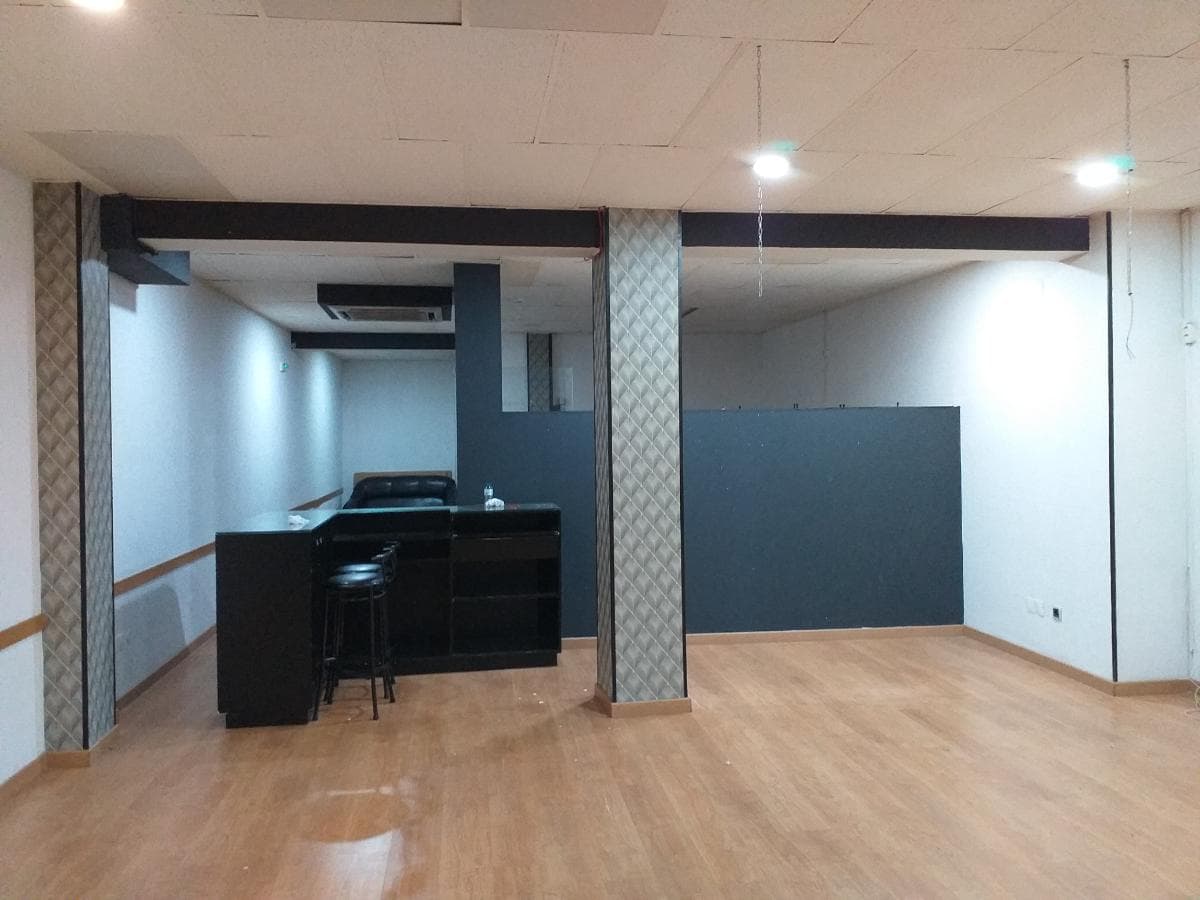 Proporção de 1/2 de Estabelecimento Comercial · Gondomar — imagen 13