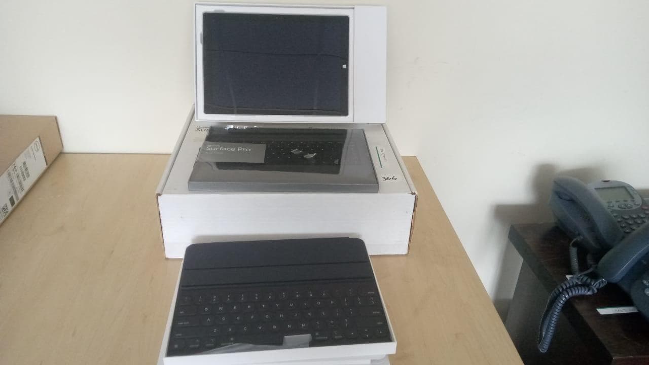 Material informatico · — imagem 2