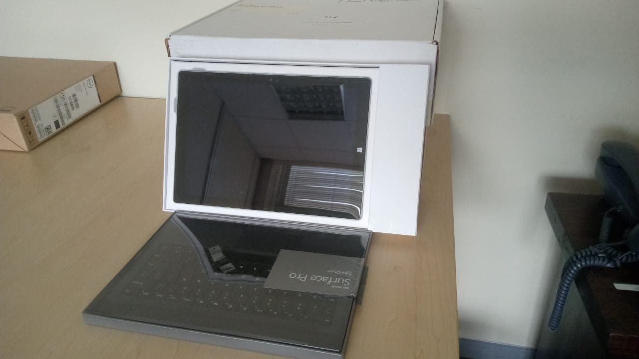 Material informatico ·