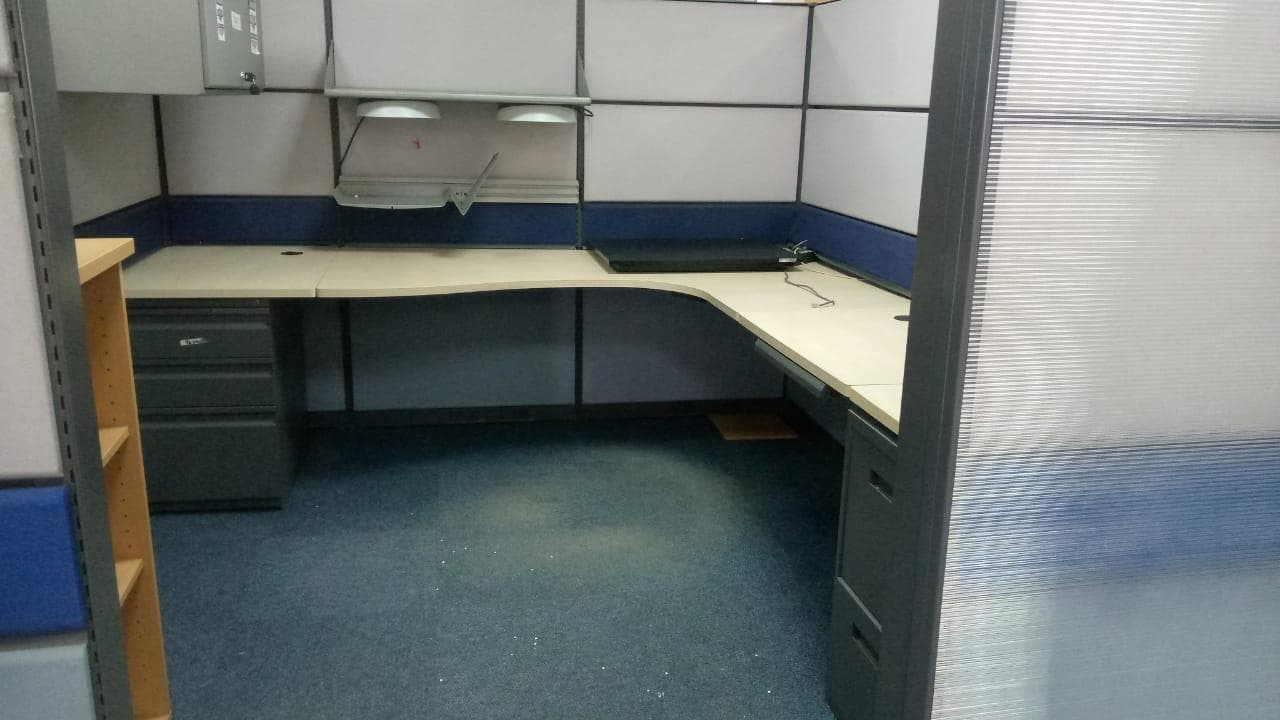 Mobiliário de escritório · — imagem 1