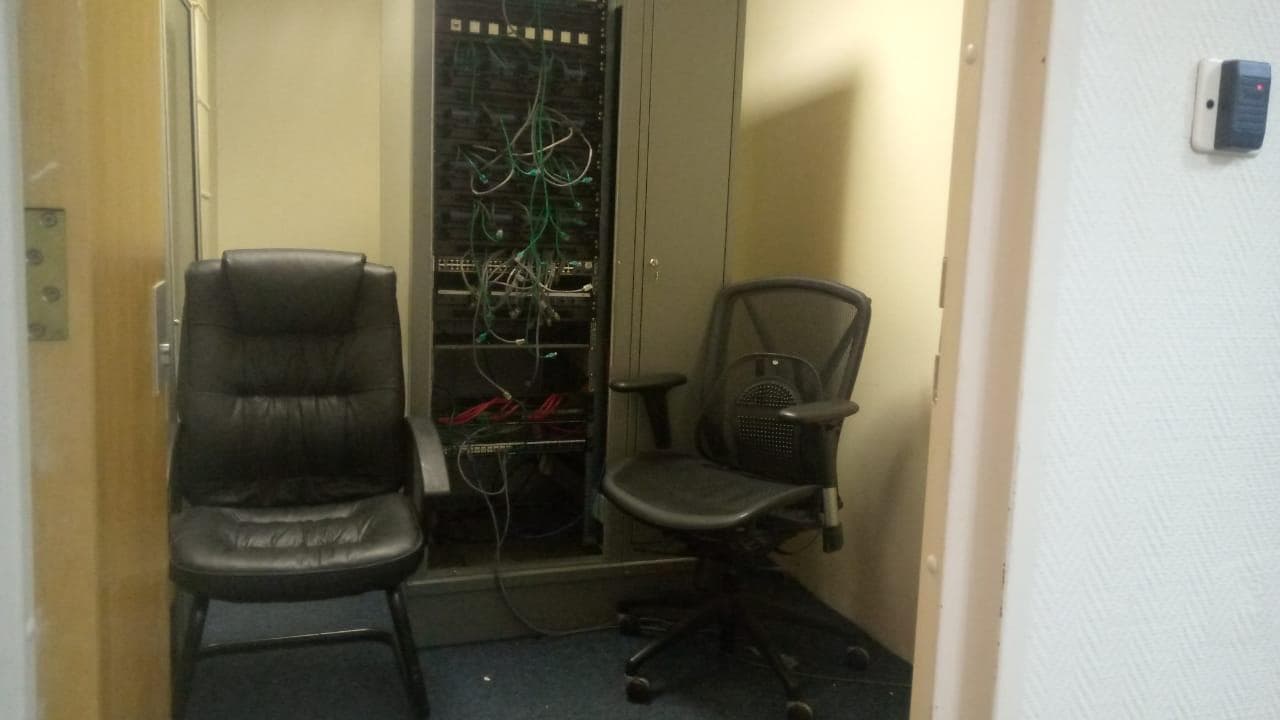 Office furniture · — image 2