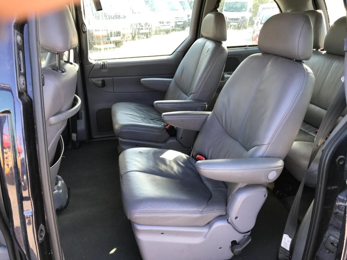 Chrysler Voyager 2.5 TD · Ao 1999 — image 23