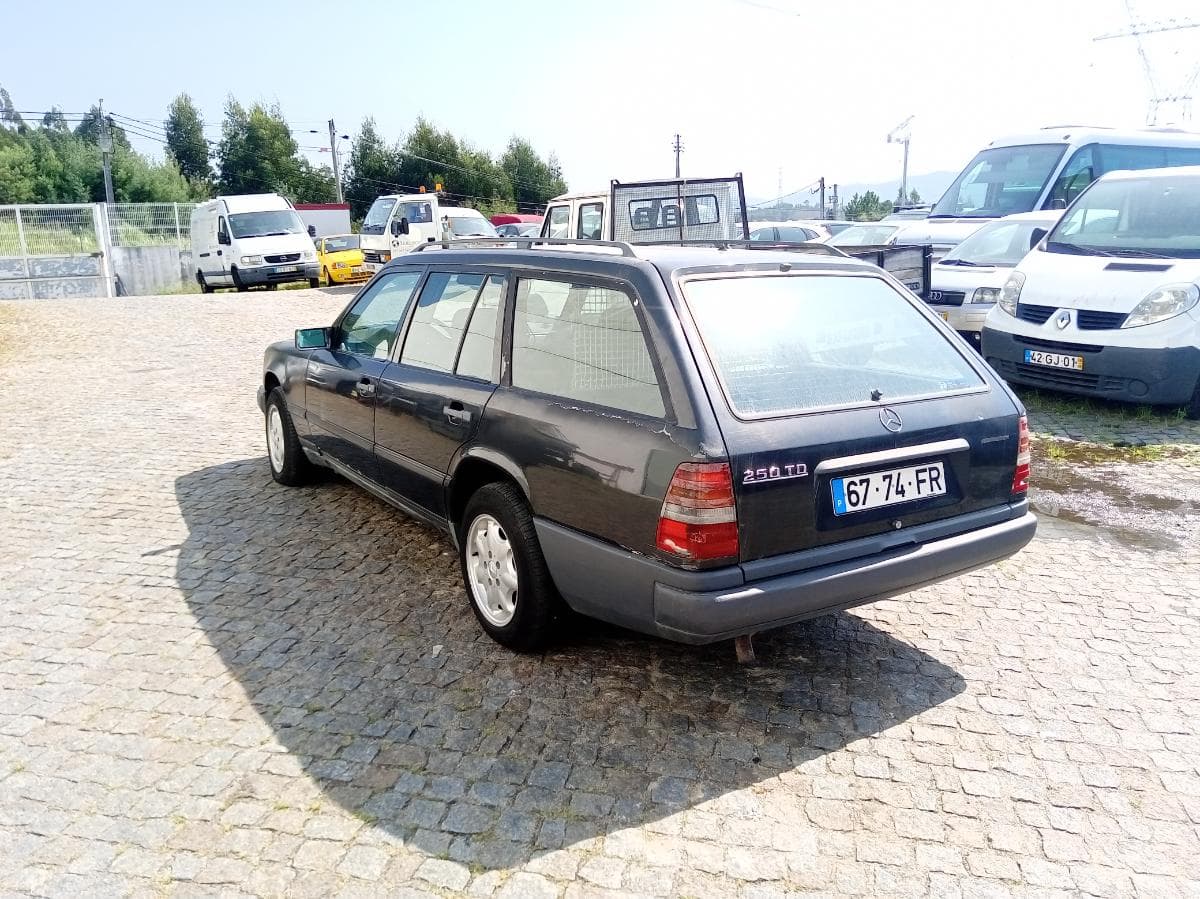 Mercedes-Benz W124 · Ano 1995 — imagem 6