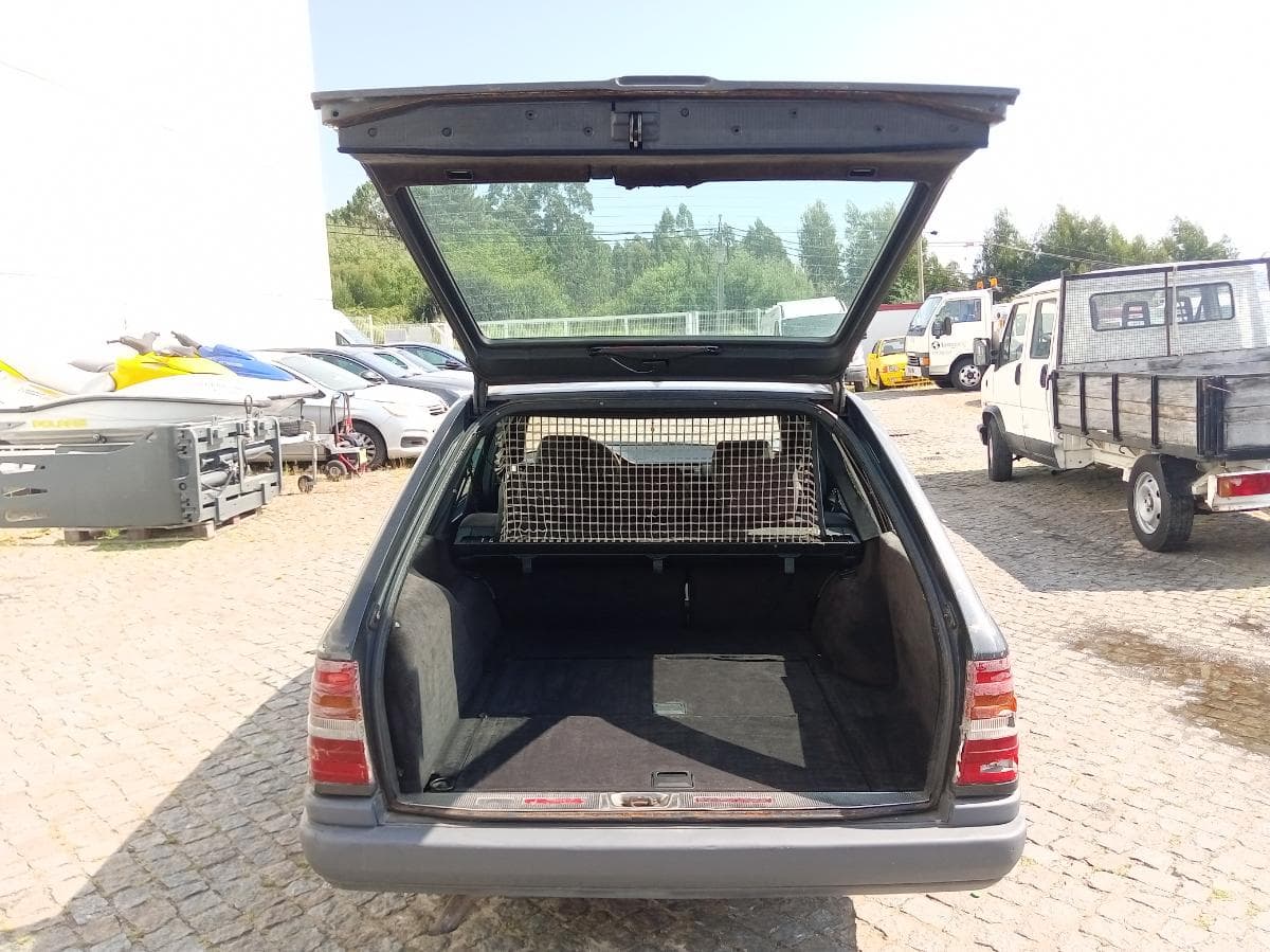 Mercedes-Benz W124 · Ano 1995 — imagem 7