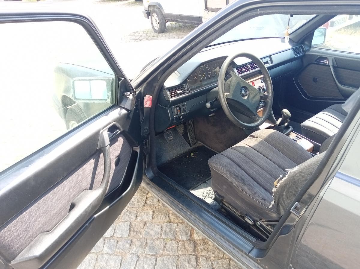 Mercedes-Benz W124 · Ano 1995 — imagem 18
