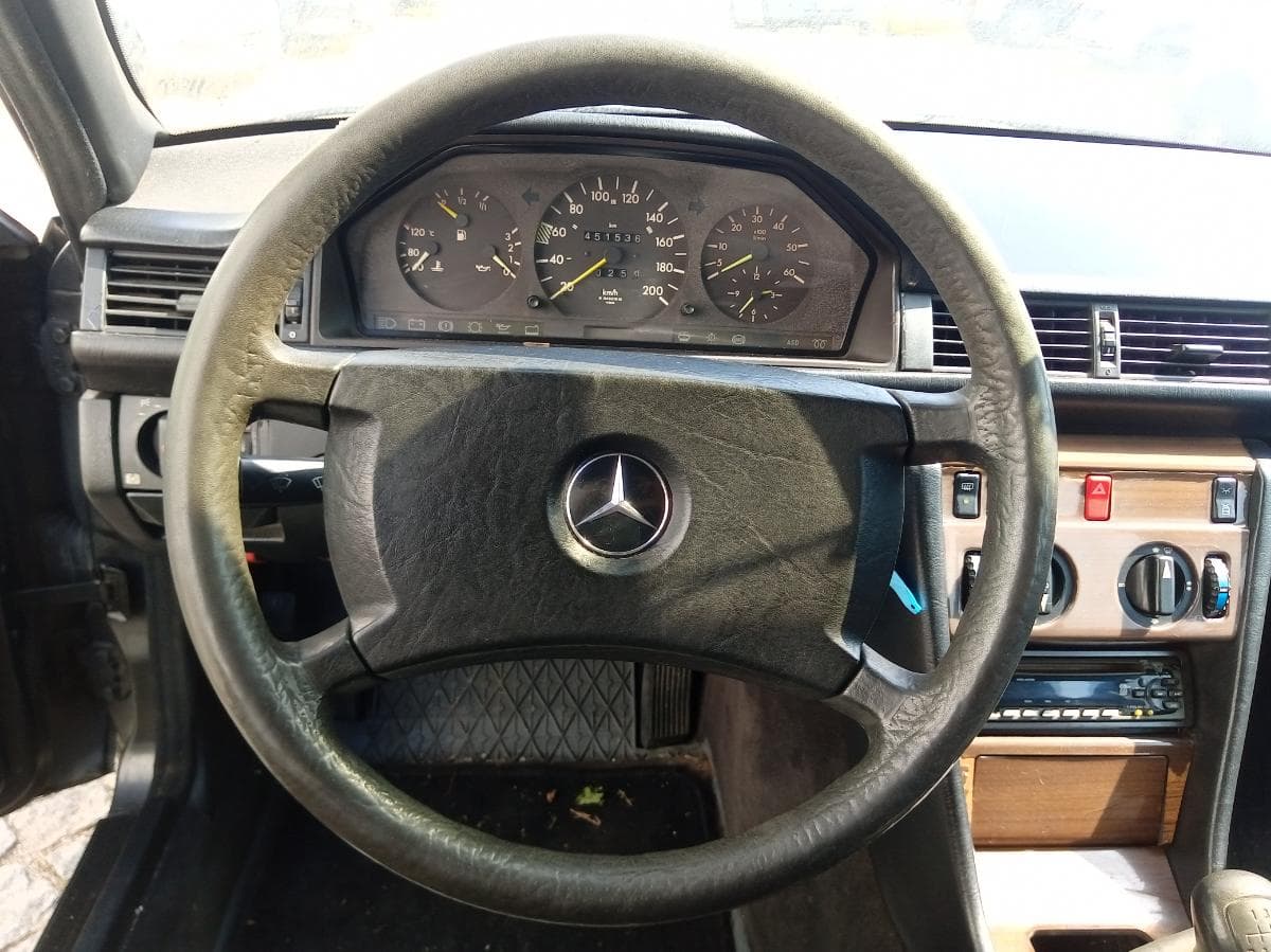 Mercedes-Benz W124 · Ano 1995 — imagem 26