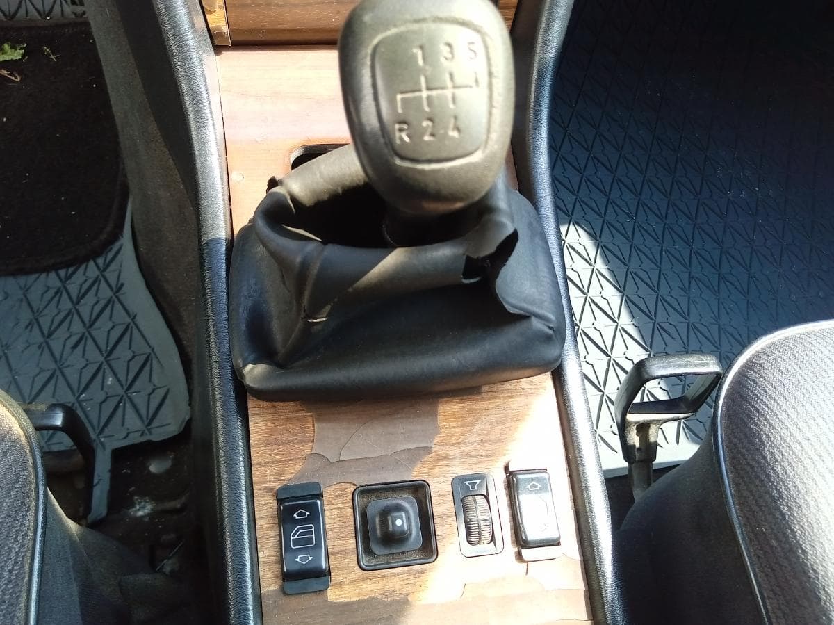 Mercedes-Benz W124 · Ano 1995 — imagem 27