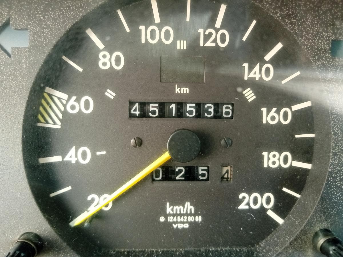 Mercedes-Benz W124 · Ano 1995 — imagem 35
