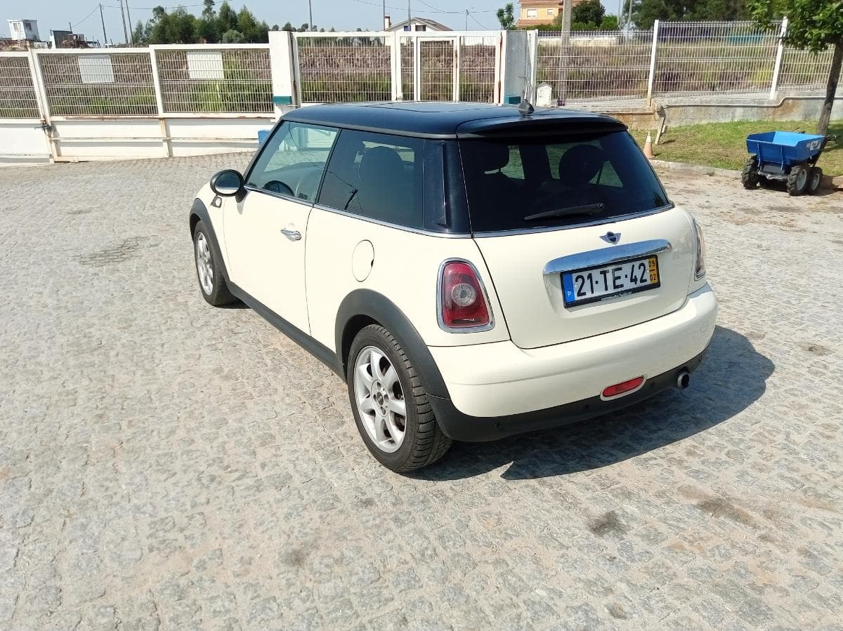 Mini Cooper D · Ano 2009 — imagem 6