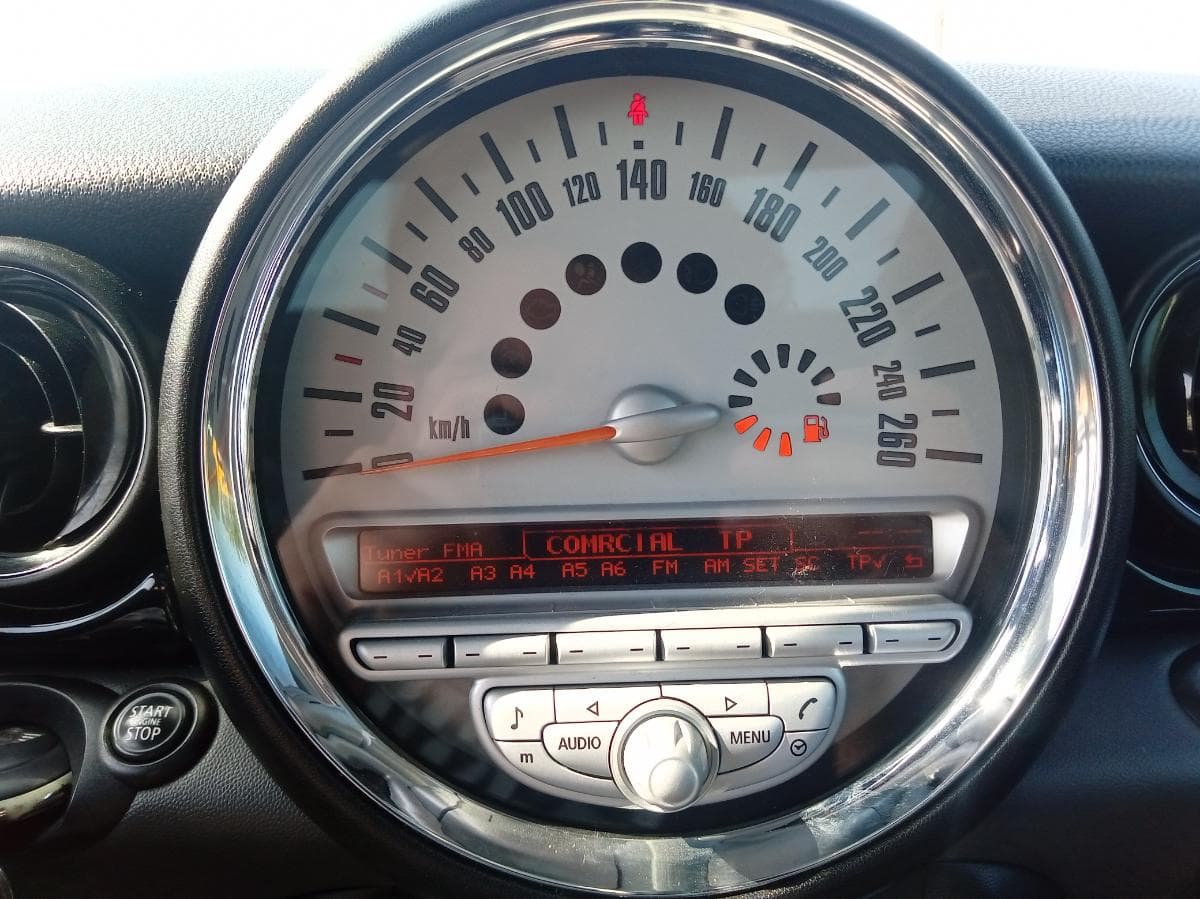 Mini Cooper D · Ano 2009 — imagem 32