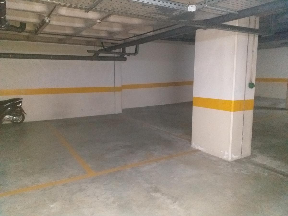 Lugar de Garagem · Porto — imagen 1