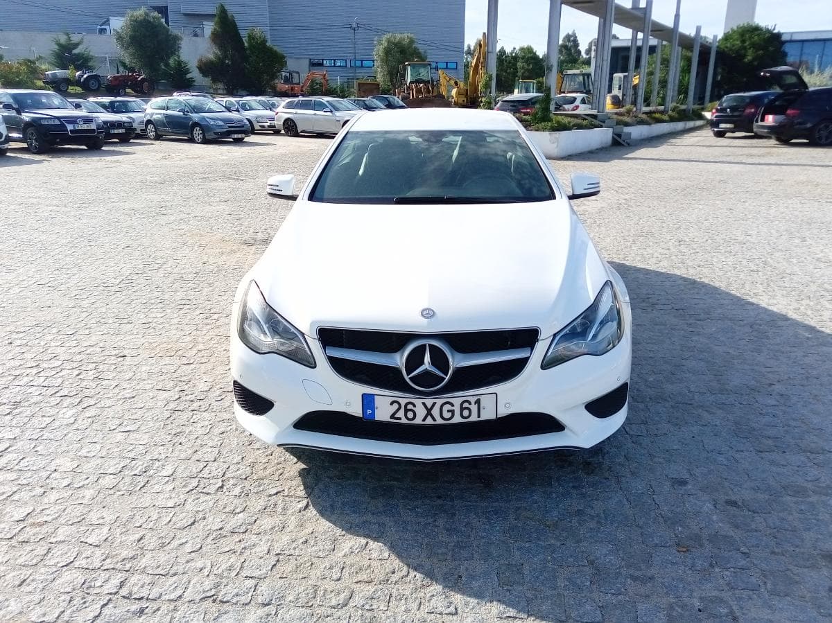 Mercedes-Benz E220 CDI · Ano 2014 — imagem 2