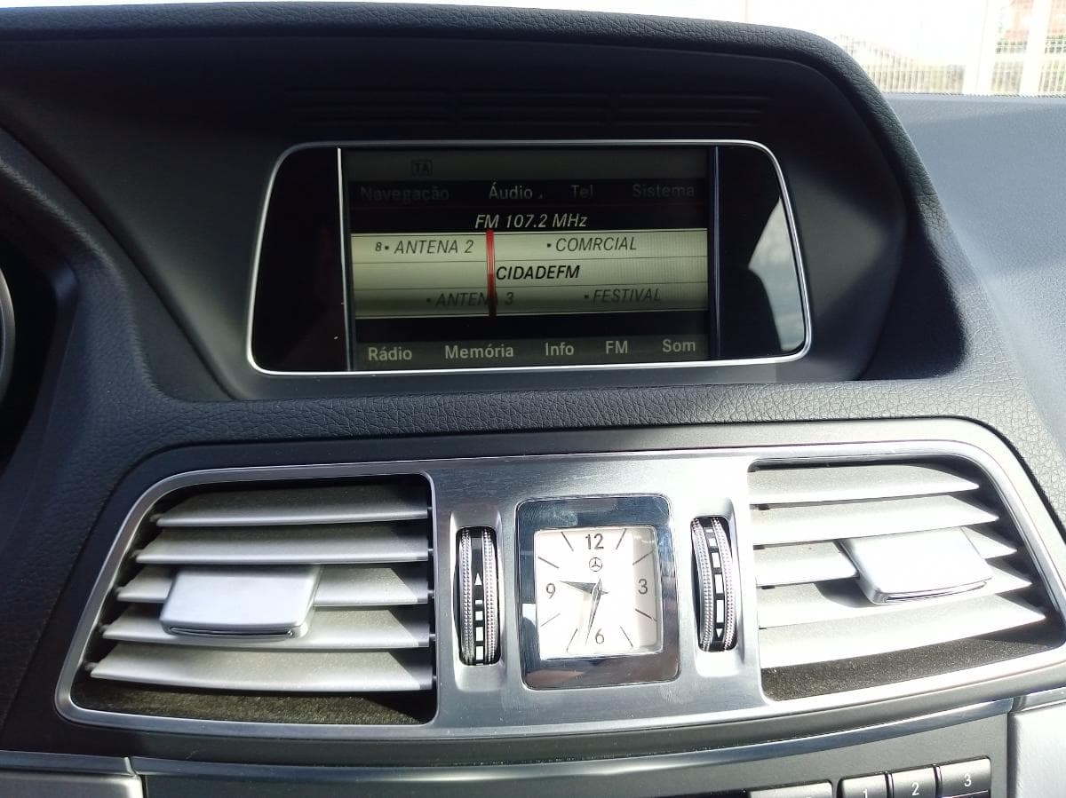 Mercedes-Benz E220 CDI · Ano 2014 — imagem 15