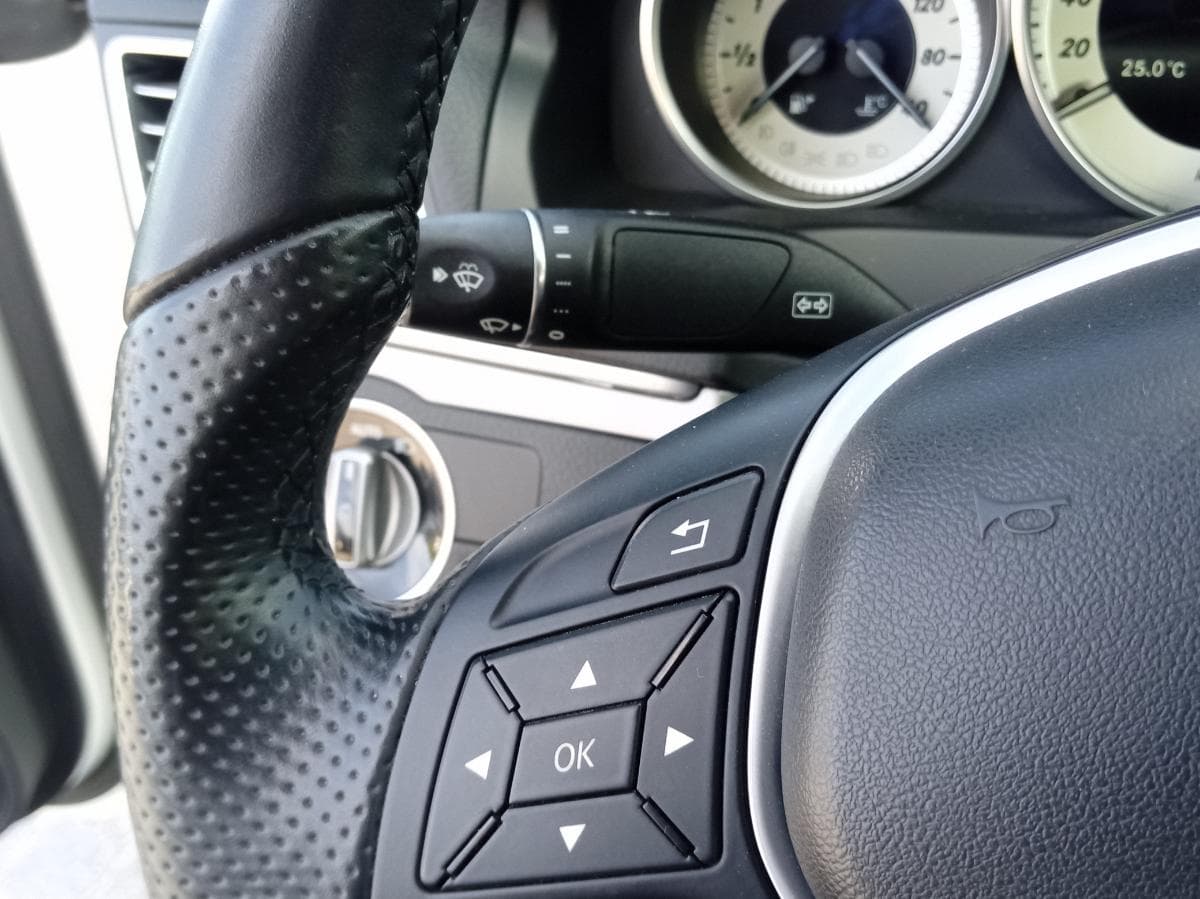 Mercedes-Benz E220 CDI · Ano 2014 — imagem 24