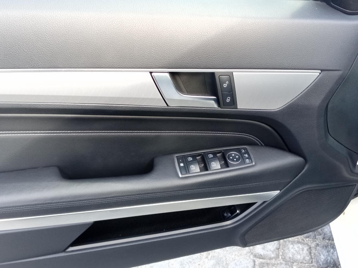 Mercedes-Benz E220 CDI · Ano 2014 — imagem 26