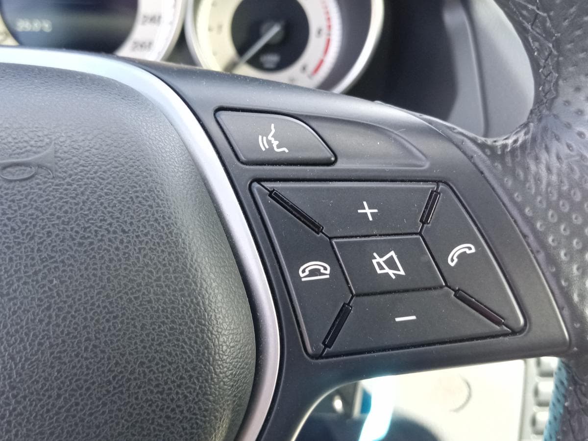 Mercedes-Benz E220 CDI · Ano 2014 — imagem 28