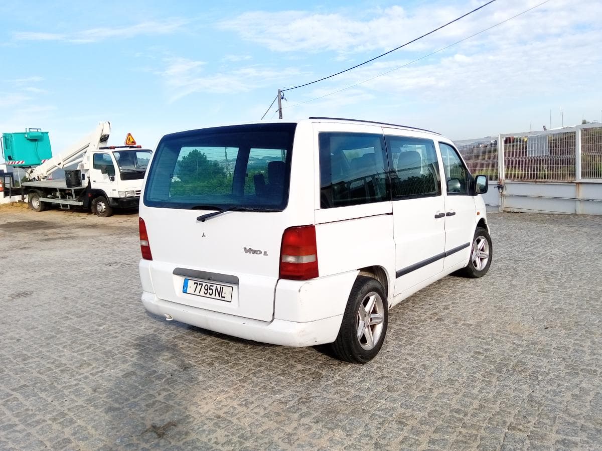 Mercedes-Benz 110 CDI · Ano 1999 — imagem 5