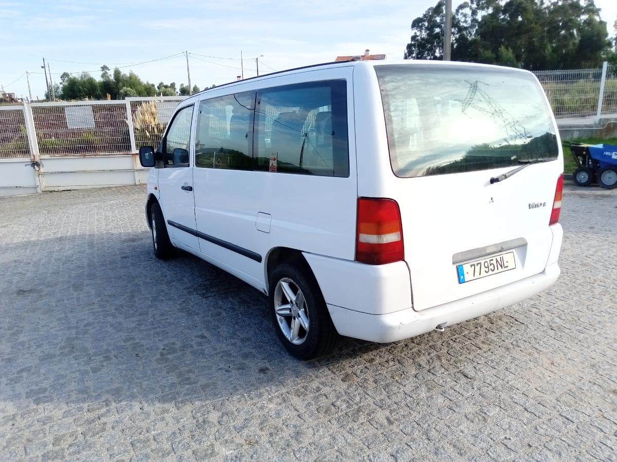 Mercedes-Benz 110 CDI · Ano 1999 — imagem 7