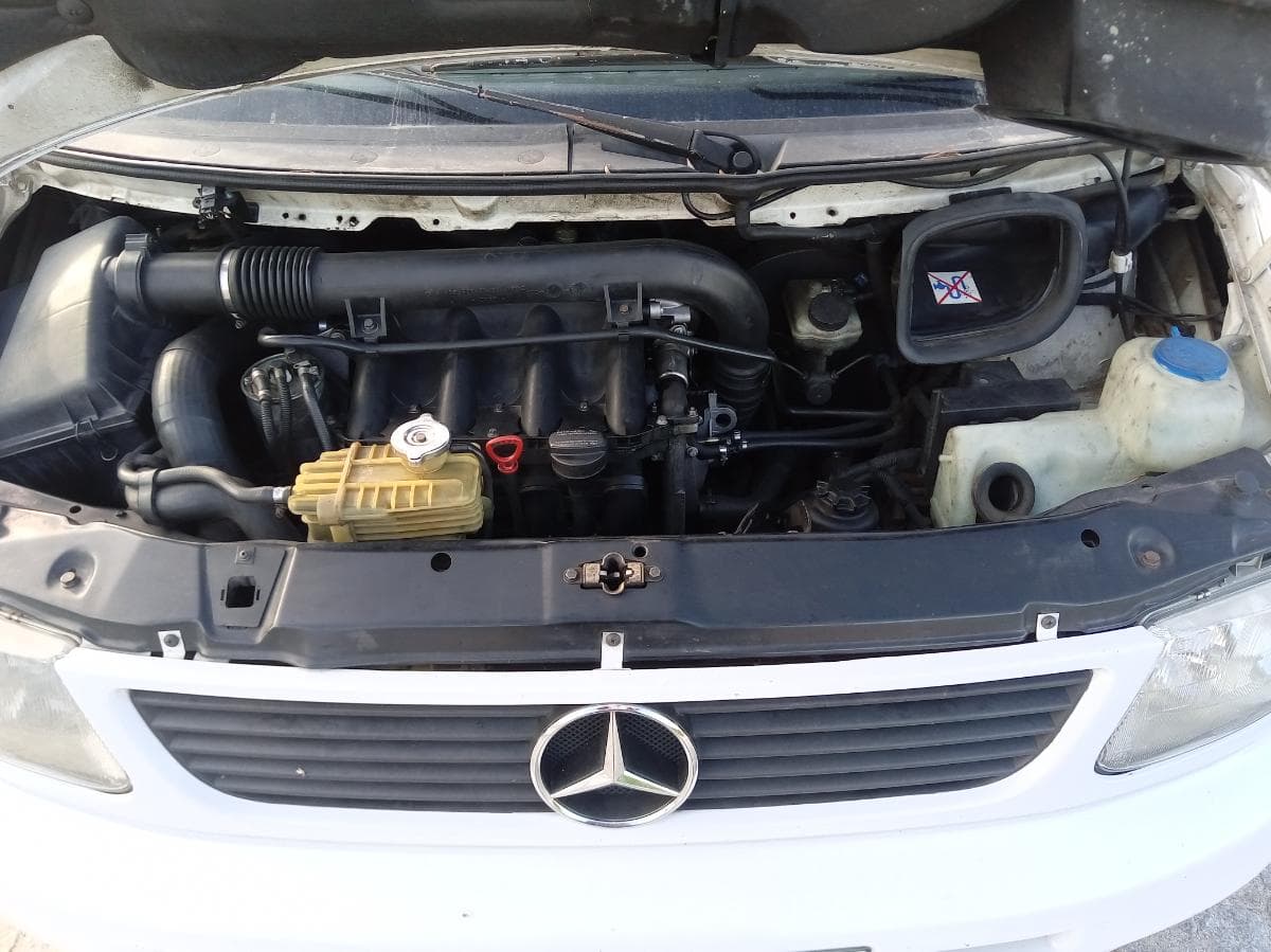 Mercedes-Benz 110 CDI · Ano 1999 — imagem 3