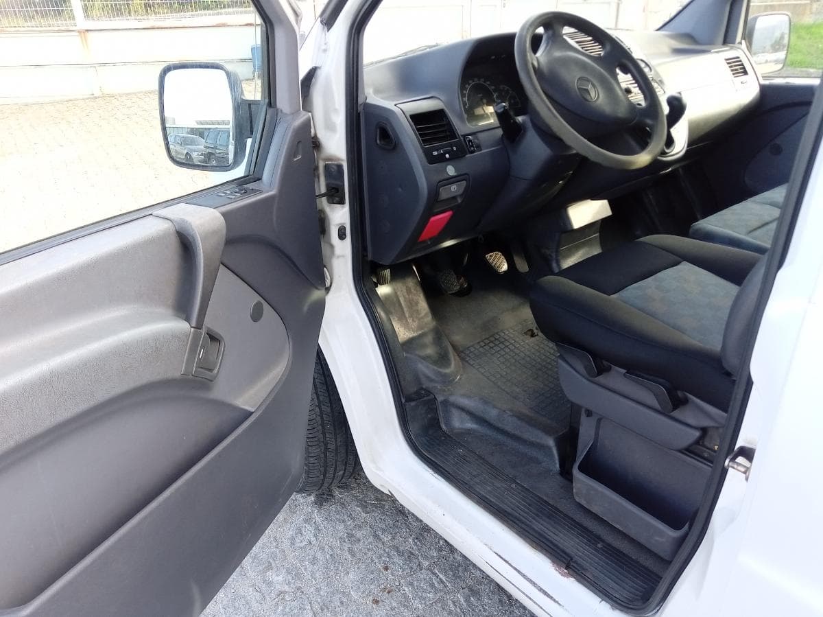 Mercedes-Benz 110 CDI · Ano 1999 — imagem 10