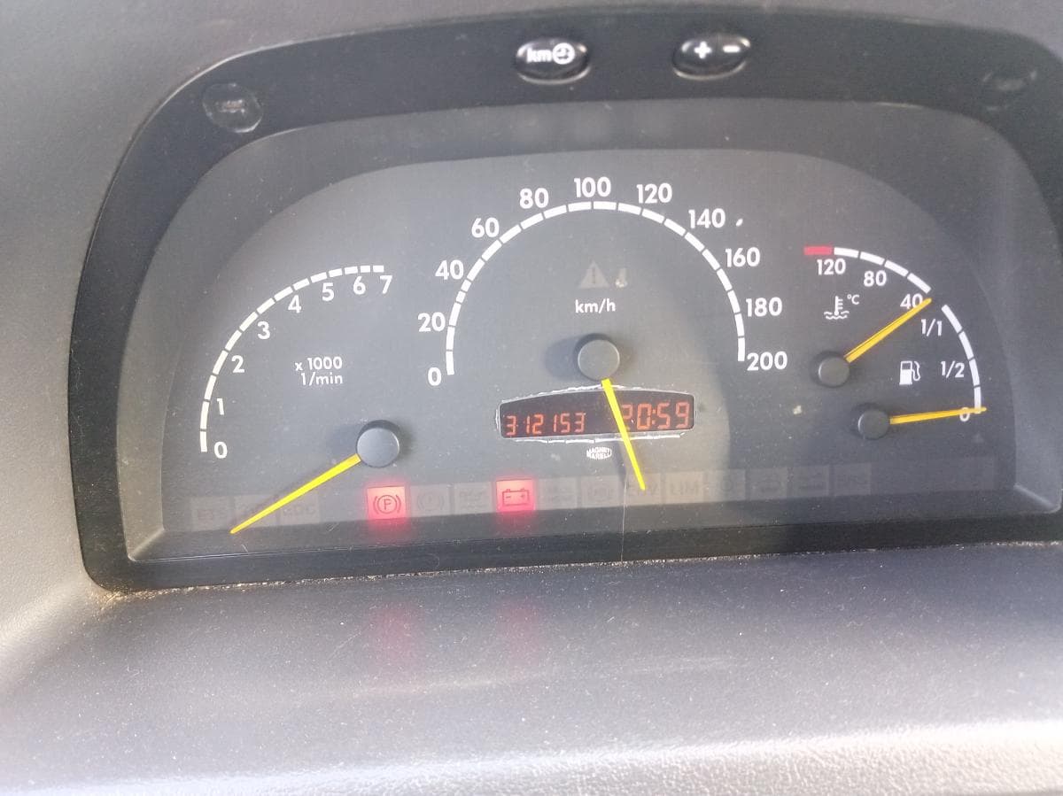 Mercedes-Benz 110 CDI · Ano 1999 — imagem 13
