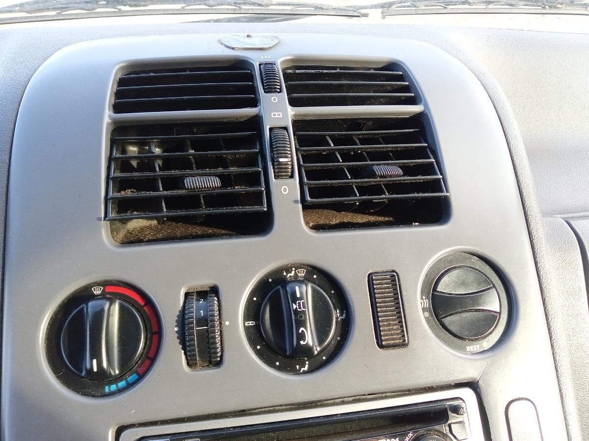 Mercedes-Benz 110 CDI · Ano 1999 — imagem 19