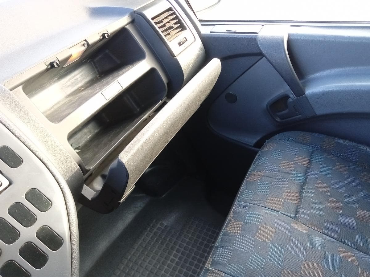 Mercedes-Benz 110 CDI · Ano 1999 — imagem 22