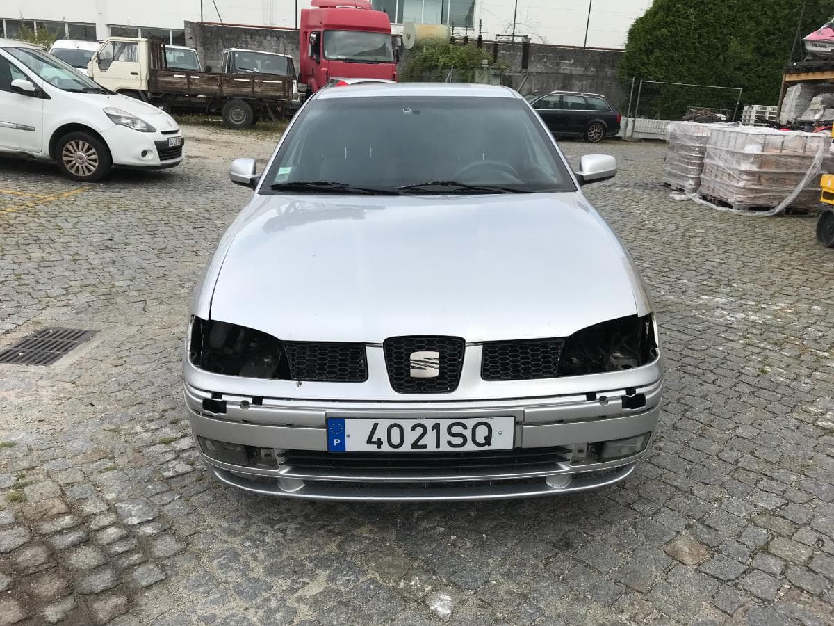 Seat ibiza 1.9 SDI · Ano 2001 — imagem 2