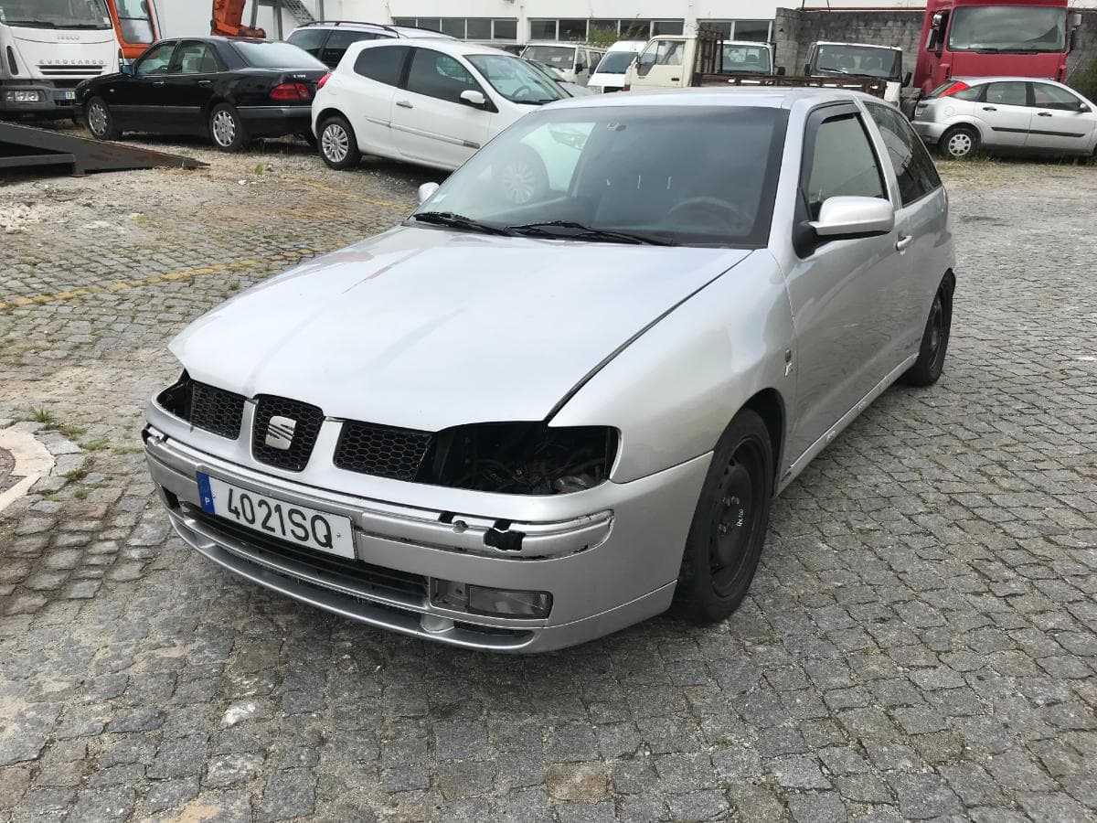 Seat ibiza 1.9 SDI · Ano 2001 — imagem 3