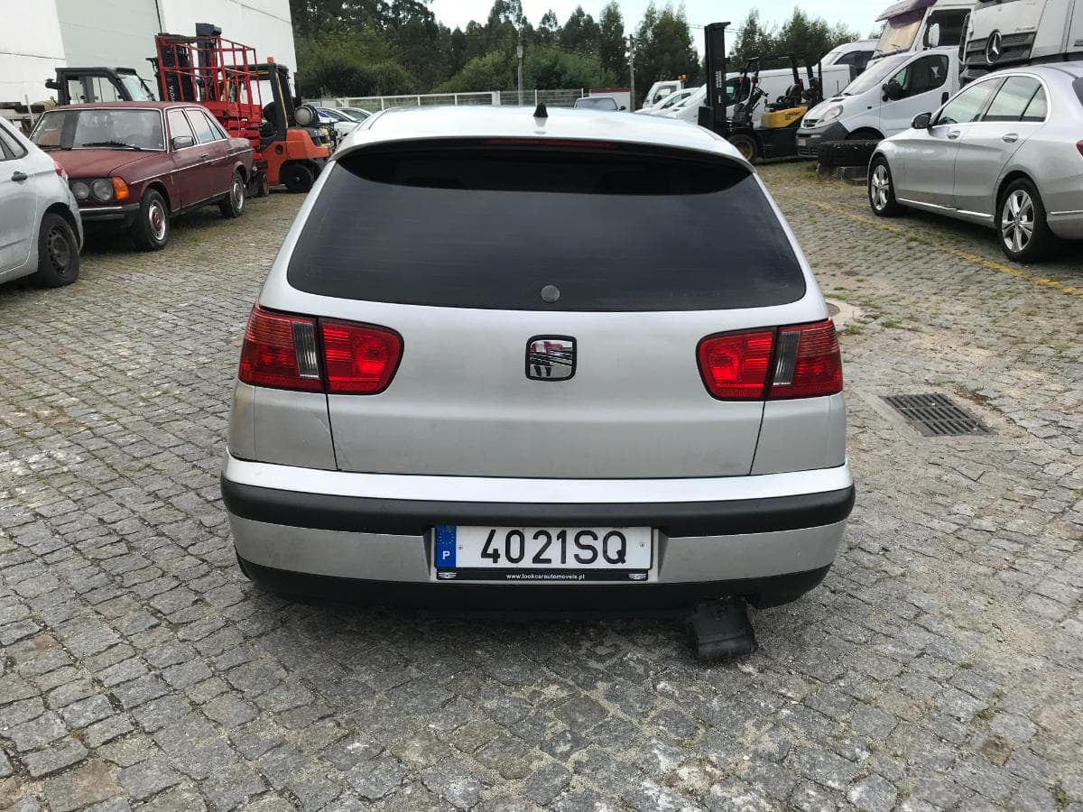 Seat ibiza 1.9 SDI · Ano 2001 — imagem 5