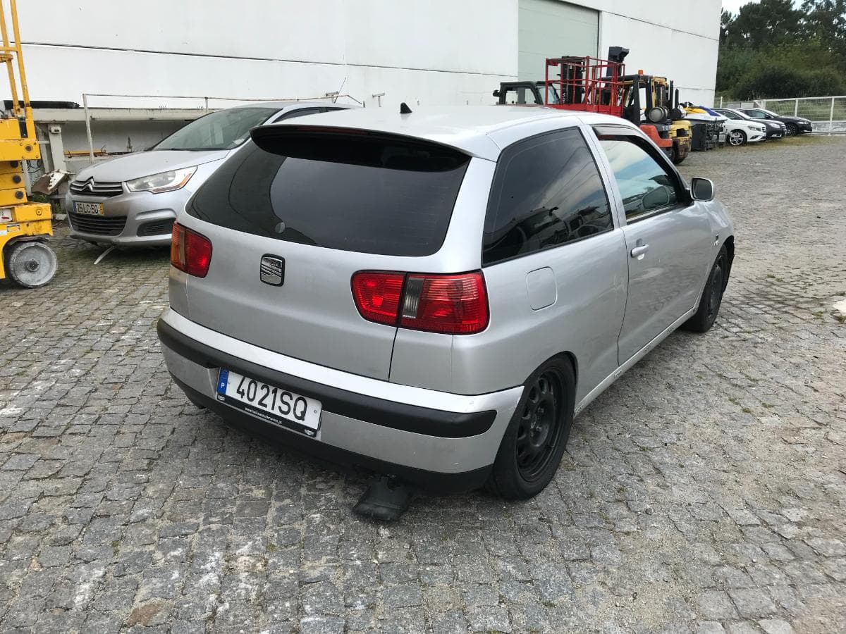 Seat ibiza 1.9 SDI · Ano 2001 — imagem 6