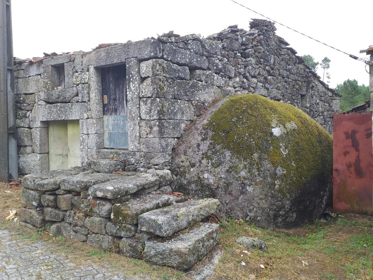Moradias p/ Recuperação · Moimenta da Beira — image 19