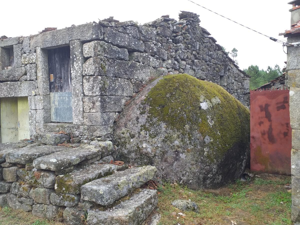 Moradias p/ Recuperação · Moimenta da Beira — image 17