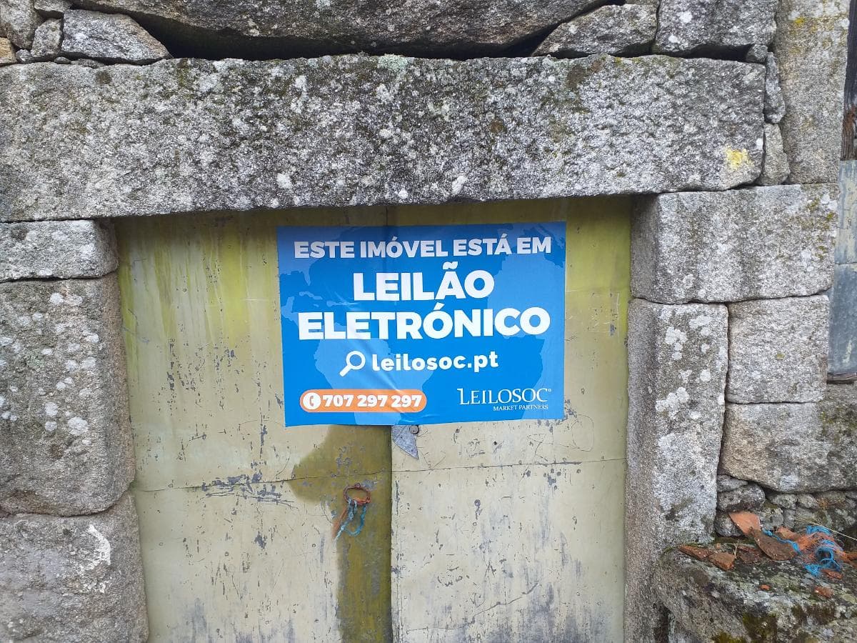 Moradias p/ Recuperação · Moimenta da Beira — image 22