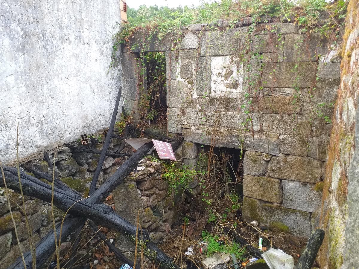 Moradias p/ Recuperação · Moimenta da Beira — image 18